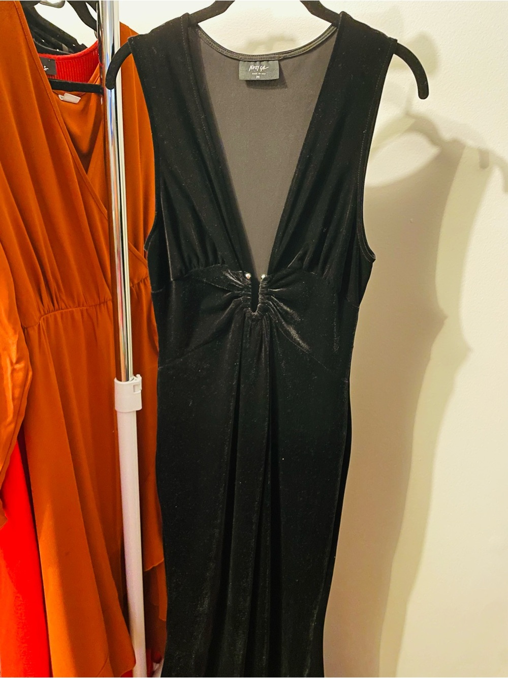 Nastygal Velvet Black Sleeveless V-Neck Dress with silver hook